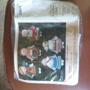 NEW The Creative Circle "Country Angels" Ornament Embroidery Kit # 2906.